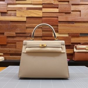 Meet your Posher, Benjin